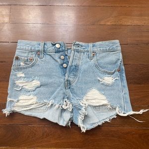 Levi’s 501 mid rise short